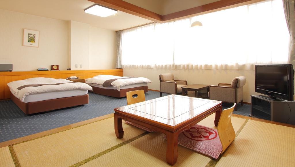 Kasugai View Hotel Fuefuki Екстер'єр фото
