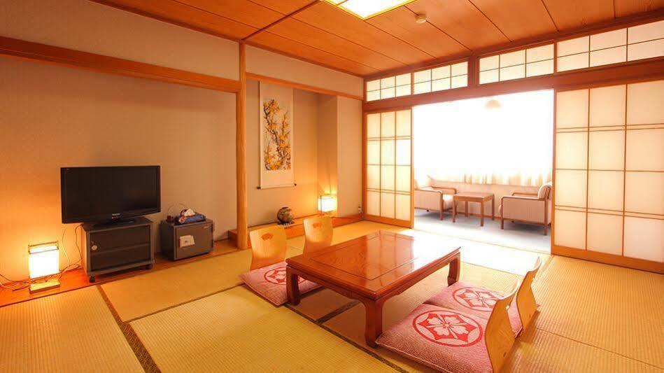 Kasugai View Hotel Fuefuki Екстер'єр фото
